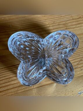 Vintage Lead Crystal Butterfly Jewelry Dish Clear Glass Organizer Trinket Box